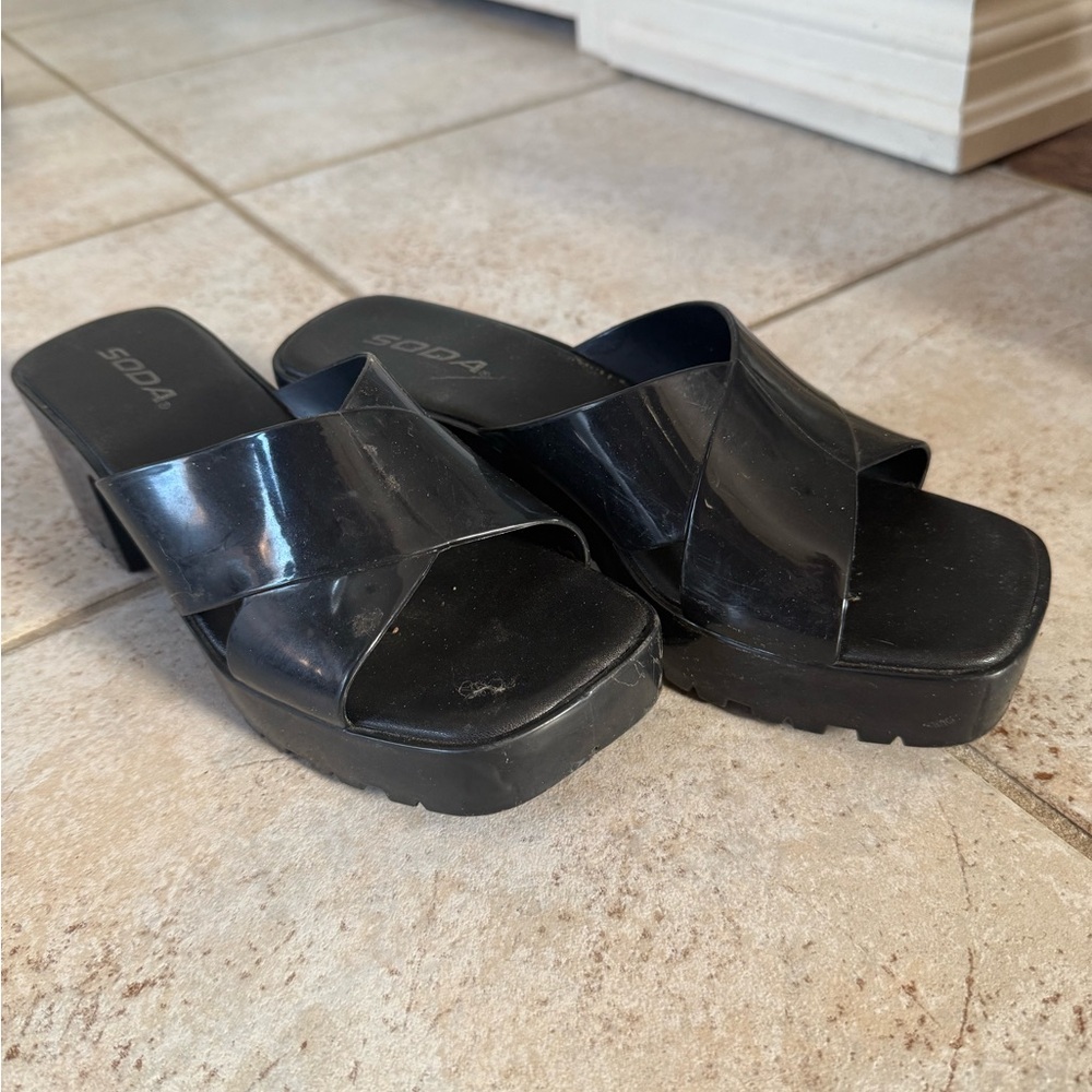 Soda Women's Black Platform Sandals